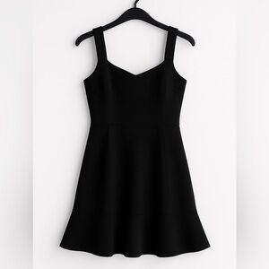 Black Sleeveless Dress